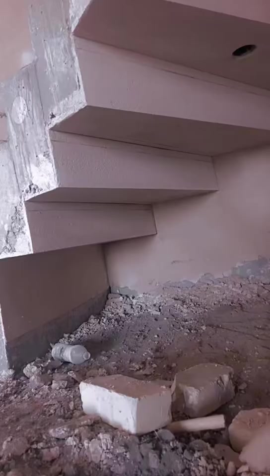 سلام عليكم ورحمة الله وبركاته 
لباخ متفرغ حاليا 
سمنت وجص وبياض شغل درجه اولى 
تصفير مساطر سمنت وجص عشرط ستلام مهندس 
واجهات سقل وتقطيع 
للاتصال ***********بي واتس
