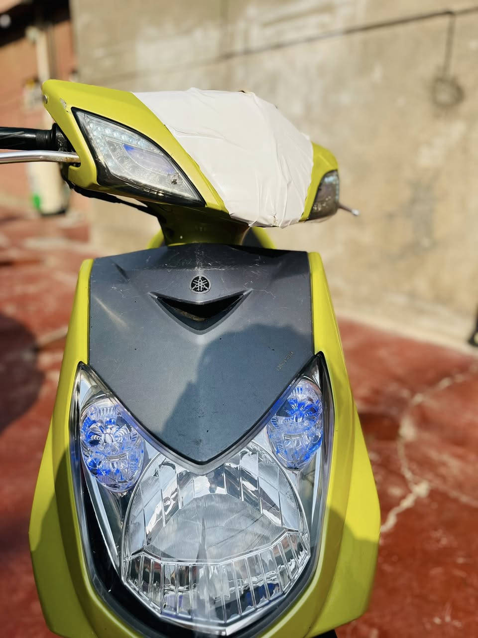 سلام عليكم شباب دراجه سنكس فحل  للبيع موديل 2010 ياباني دراجه بلاديه بس مكينه وصالنصه رياضي اصلي مزوده بوشه 58 ونص  ولبوشه اصلي وغراضه كله اصلي  ومكينه خير من الله شلعه ومعدل . . دراجه بيه نقص واحد فقط الگيج مال سرعه فقط ولباقي كله كفاله.. السعر ٩٠٠ وبيه مجال للشراي يجيني ويشلع عيوني 📈 رقم الهاتف 📞 ***********
