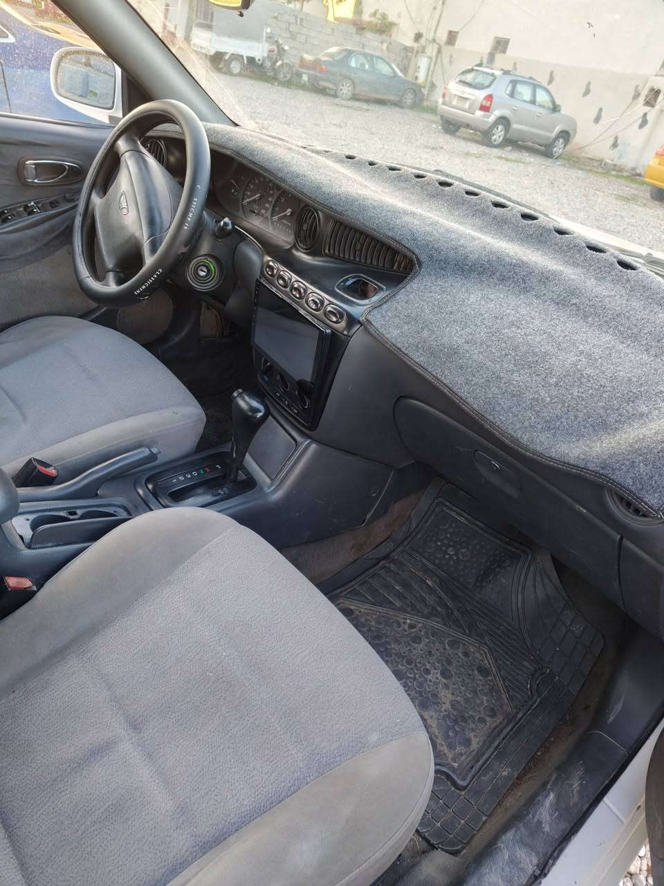 دايو لكنزا رقم بغداد مشروع وطني بااسمي سنويه لل2027 موديل 2001 وارد خليجي كلهه بلادي كير اوتماتيك ومكينه مفتوح 1800 جديد تخم تاير تدفئه تبريد للستفسار الاتصال ***********
