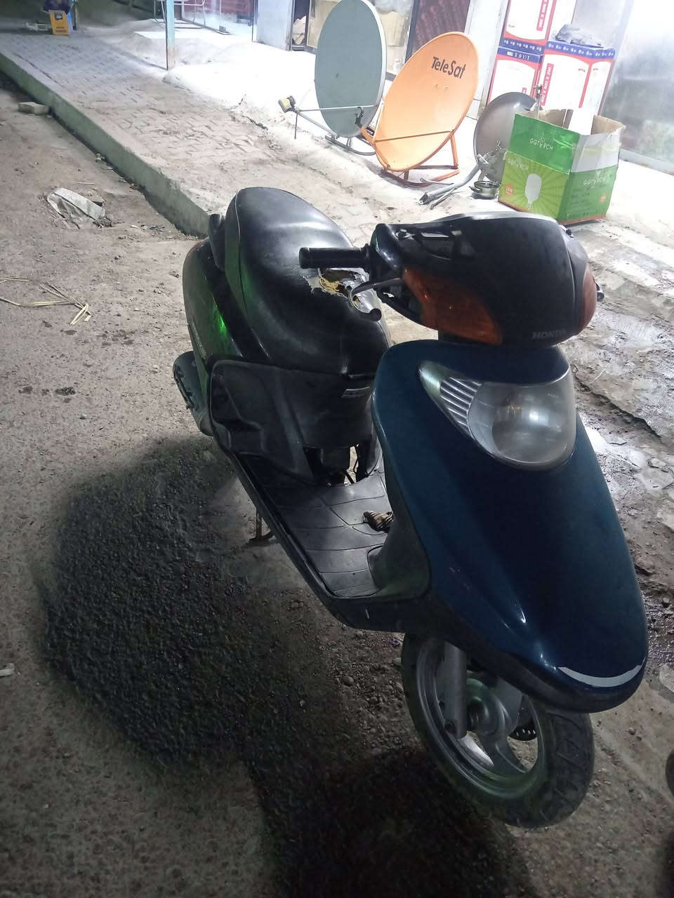 سلام عليكم ورحمة الله وبركاته بعد اذنك الادمن سبيسي ياباني سرعه ١٠٠ شغاله السعر ٢٥٠ مكانه زعفرانية هاتف ***********
