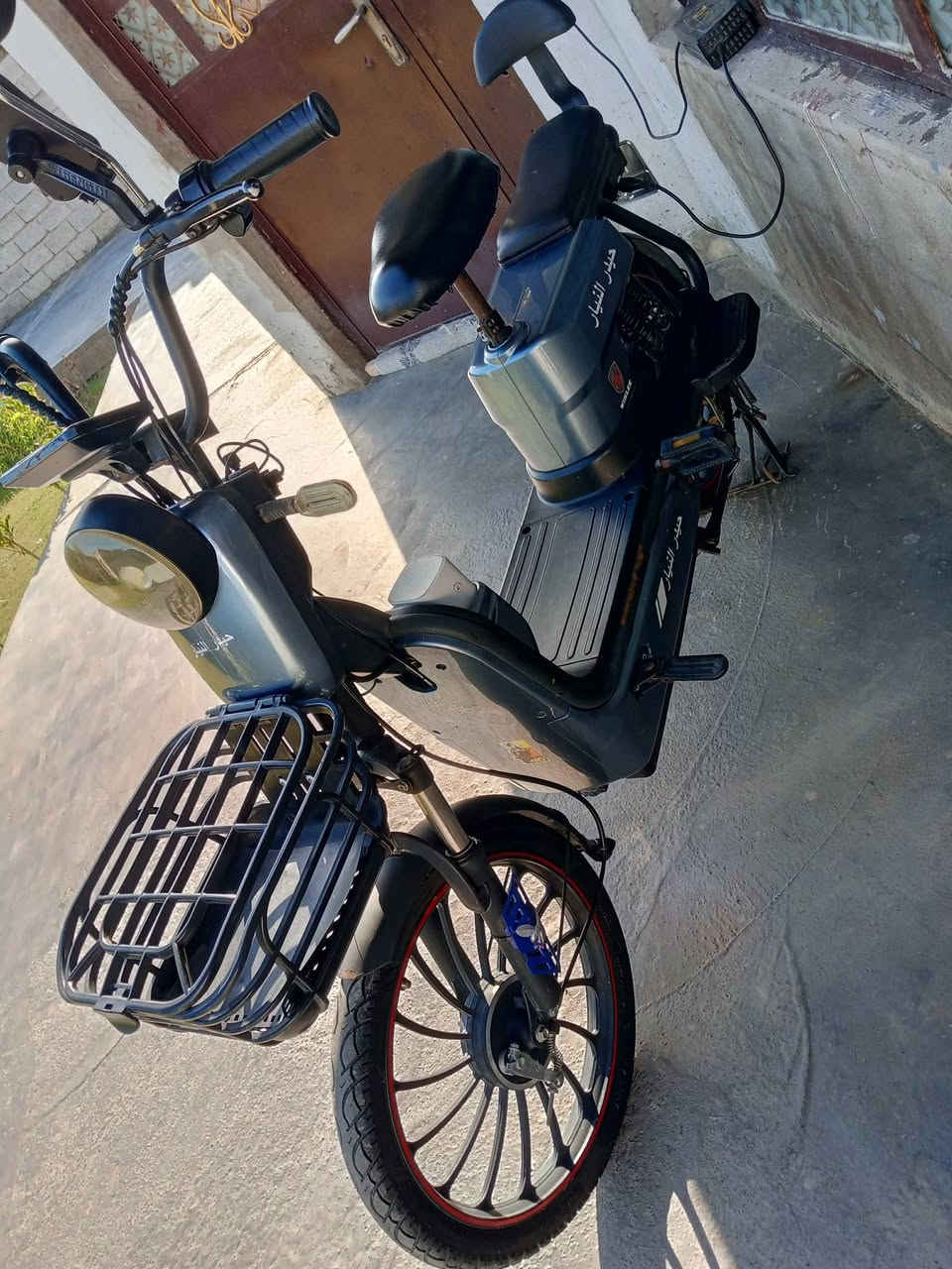 دراجه شحن للبيع السعر 350 بمجال
***********🤙🏻🤙🏻
