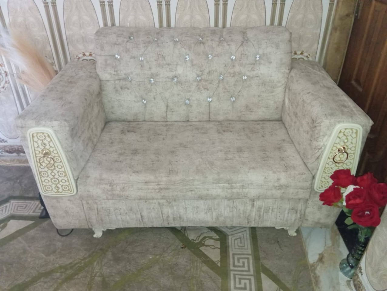 ديوان جديد 9مقاعد للبيع السعر 250المكان حي العسكري


**إذا كنت صاحب هذا الإعلان وتريد حذفه لأي سبب، رجاءا أرسل رسالة إلى الدعم الفني**