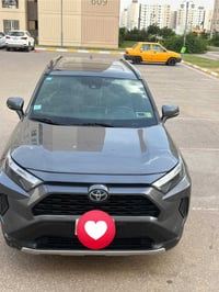 للبيع: تويوتا راف فور 2022 (هايبرد) 🚗 السيارة نظيفة جداً وجاهزة من كلش...