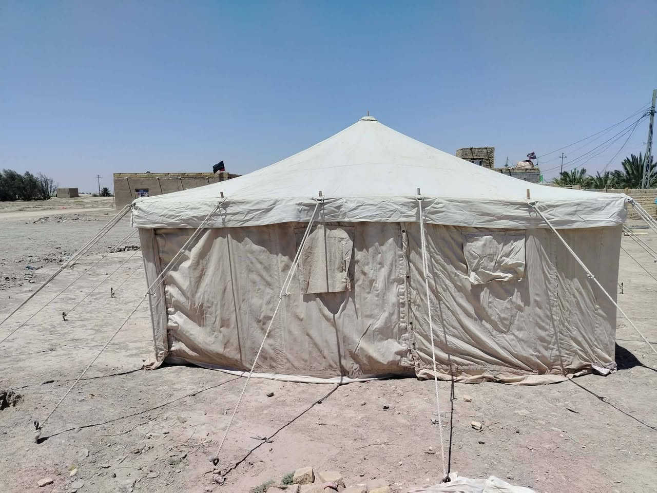 خيمه صباحيه الاصليه نضيفه قياس ٥ب٥ المكان السماوه قضاء الخضر السعر ٥٠٠ وبيها مجال للأستفسار الاتصال على الرقم ***********
