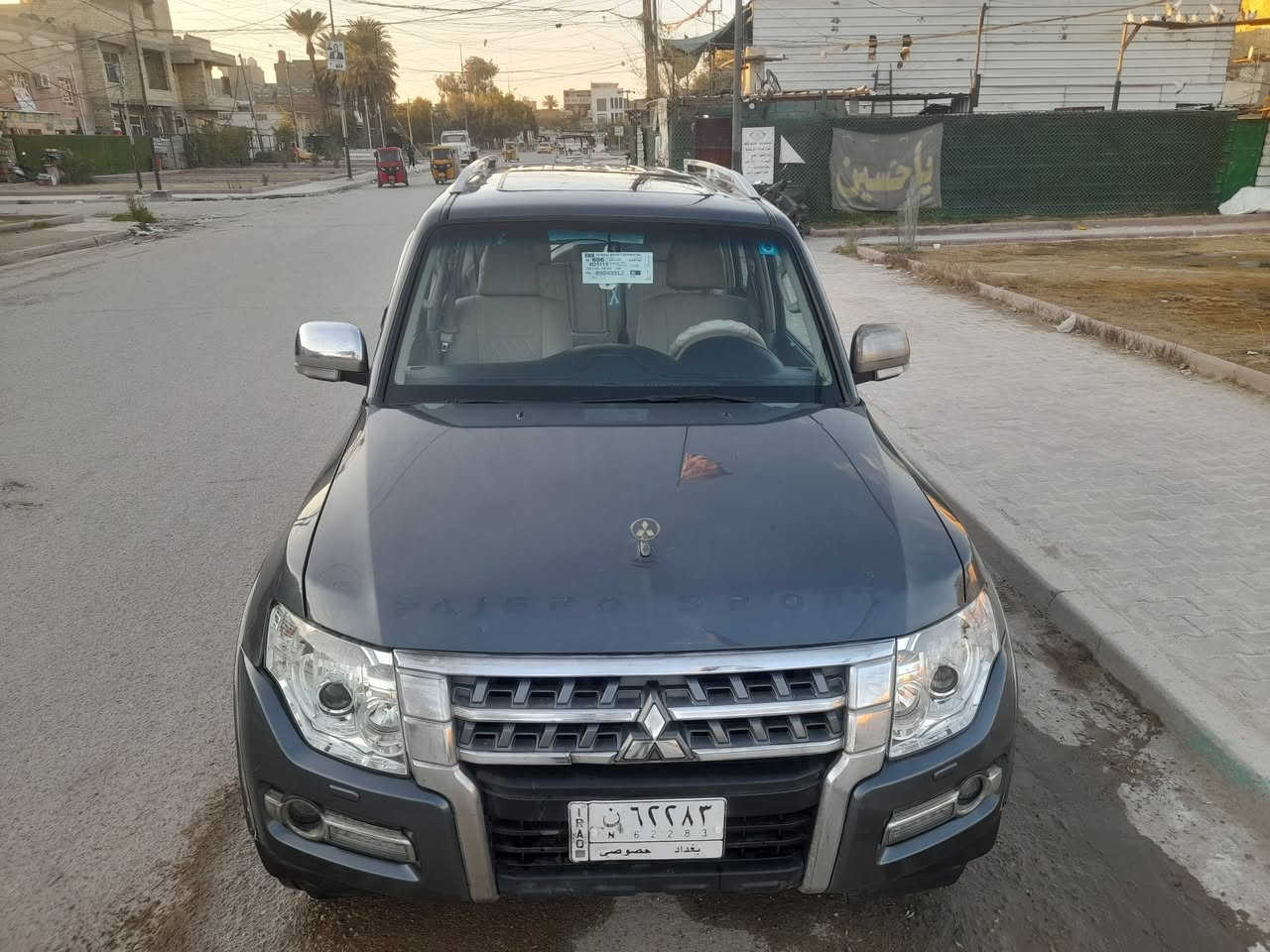 السلام وعليكم البيع باجيرو فول مواصفات واحد عله واحد سياره جديده ومكفوله من الضربه والصبغ موديل ٢٠٠٨ كشنين كهرباء ثلاجه بالجكمجه ٣قطع تبريد ثلج شاشه كامره اشاير ترحيب محرك ٣٨٠٠ تخم تاير جديد صدر جديد طسه معالجه رقم بغداد  مكانه السياره بغداد حي الجوادين السعر   ١٢٥ بيه مجال قليل الشراي السياره محدثه ١٨    (***********)
