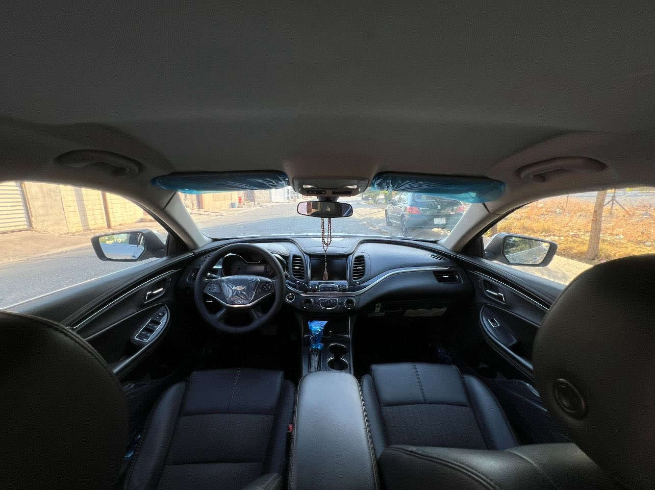 للبيع
 شيفروليه امبالا  impala موديل 2018
حادثها  ثلاث قطع  وبيها بارد ايضا والفحص موجود ايضا بالصور 
 سيارة جاهزة اي نقص ما مابيها 
إيرباك ستارة سقف جهة الراكب
5 بصمات
شاشه كبيرة 
كامره 360
كرسي جلد كهرباء 
تخم تاير ويل كب اقتصادي قوه رزانه
 محرك 4سلندر اقتصادي 
تحويل ثاني يوم 
الموقع كركوك 
السعر 115 وبيها مجال تليفون. ***********
