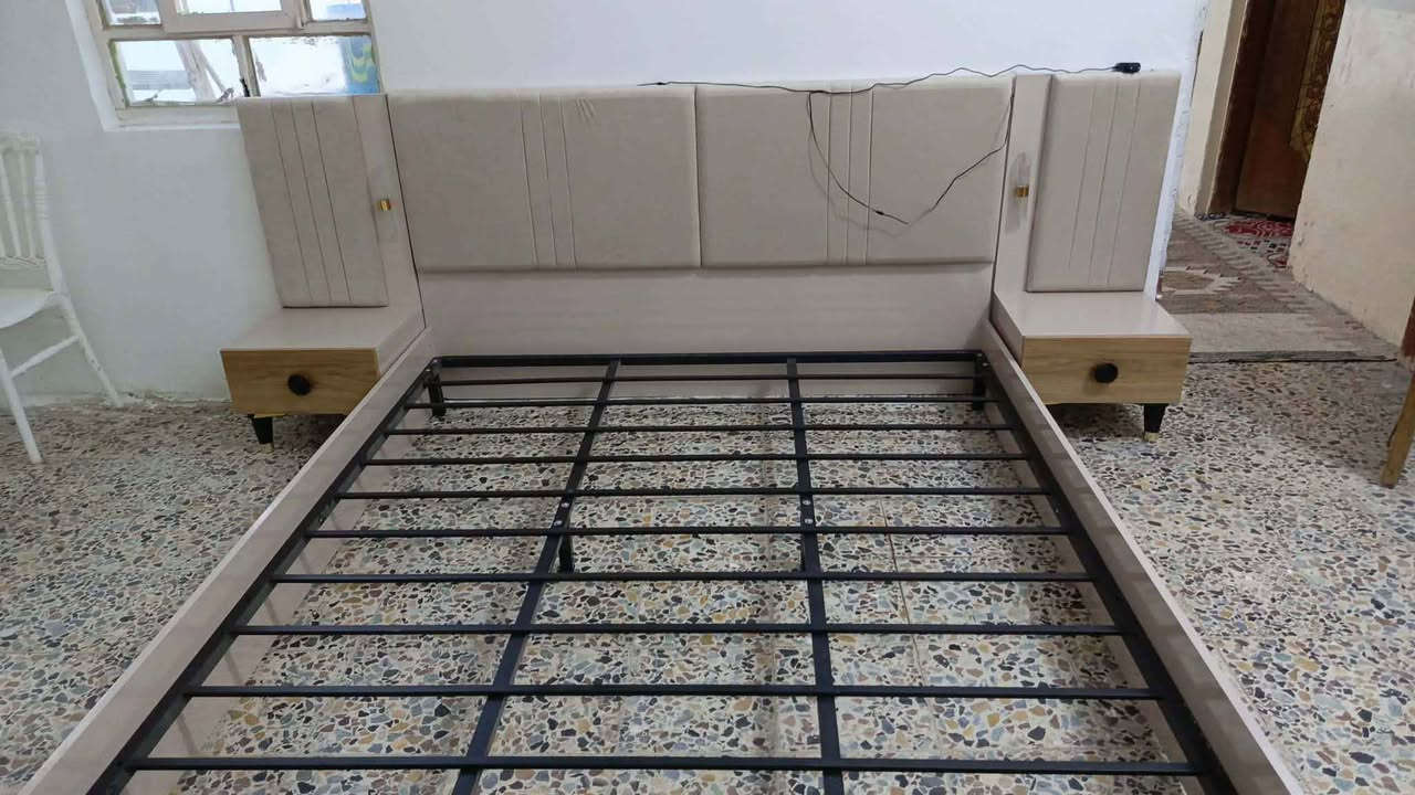 غرفه نوم تركي صار يومين من شاديهه مثل ما واضح بالصوره الولد يريد يتزوج ويريد يجيب اكبر منه سعره ٤٠٠ مع المجال القليل المكان النجف حي الرحمه النجف, العراق


**إذا كنت صاحب هذا الإعلان وتريد حذفه لأي سبب، رجاءا أرسل رسالة إلى الدعم الفني**