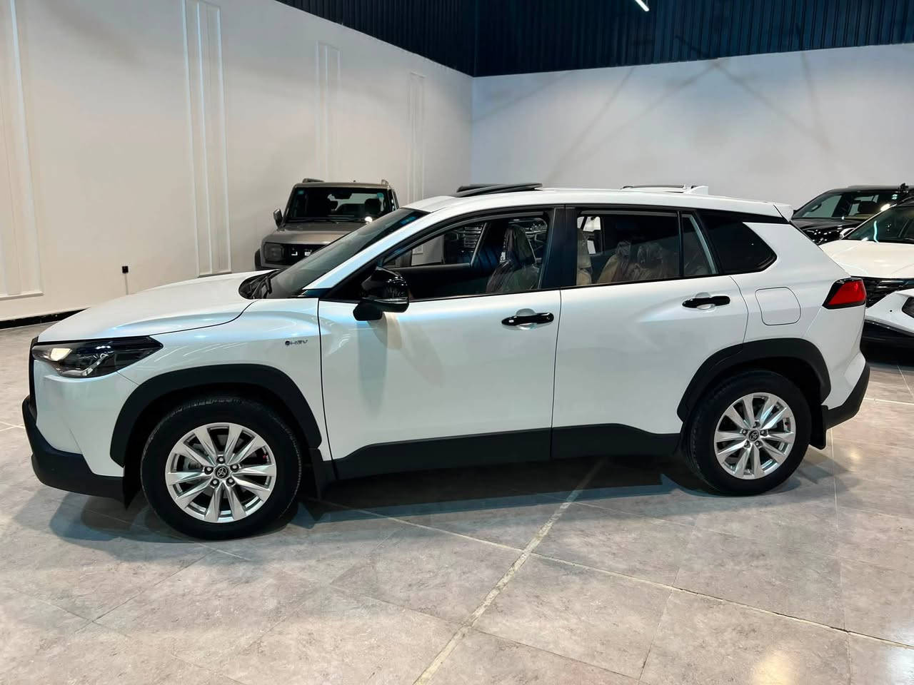 🚘✨ كروس 2025 — بحالة الوكالة ✨🚘
✅ موديل 2025

✅ مكفولة كفالة عامة من جميع نواحي 

✅ ماشية 25 ألف كم فقط

✅ سيارة جديدة جداً بحالة ممتازة

🔹 فتحة سقف

🔹 شاشة وسطية كبيرة

🔹 تبريد أمامي وخلفي

🔹 رادار

🔹 تحديد المسار

🔹 هاند بريك بصمة 

🔹 ودخول بصمة

🔹 داخل امدوشم بالكامل

🔹نيل اسود 

💰 السعر: 173 ورقة وبي شي بسيط 

📍 متوفرة لدى

معرض أحمد الكبيسي لتجارة السيارات

***********

🌟 الجودة.. الثقة.. وأفضل الأسعار تجدونها لدينا
