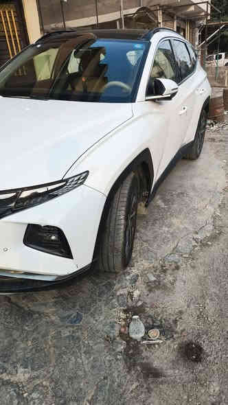 هيونداي توسان 2024 –
المسافة: ٤١   كيلومتر
المحرك: 4 سلندر – 2000cc
المواصفات:
بانوراما 
كشنات كهربائية
كيج إلكتروني
شاشة كبيرة
نظام التوقف التلقائي (أوتو ستوب)
حساسات
تثبيت سرعة
بصمة
تشغيل عن بعد
شحن لاسلكي
حالة السيارة:
وارد خليجي
مكفولة بالمنشور 
بوضع الوكالة
تفاصيل إضافية:
رقم بغداد مشروع وطني 
باسم المالك تحويل مباشر
🔴 السعر230 
📍 المكان: بغداد / بغداد الجديدة 
📞 ***********واتساب فقط 
#توسان #هيونداي #توسان2024 #سيارات_العراق #
