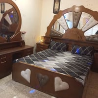 غرفه اخشاب • نضيفه • مجال
