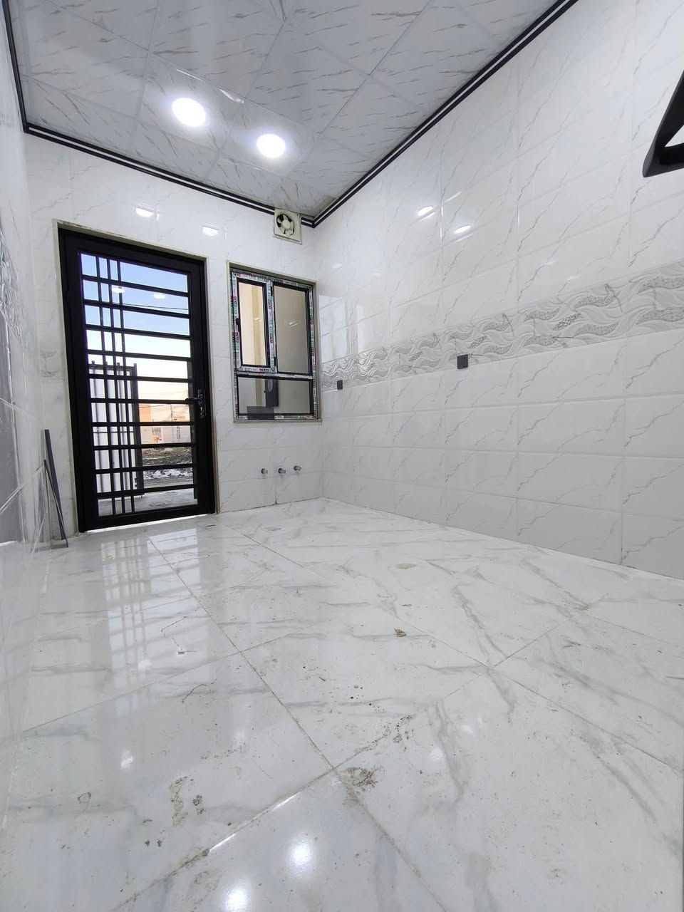 🏦 عروض مكتب بيت الأركان للعقار  🏦

دار للبيع بحي الملايين الثانية مساحة ١٢٠ م 

الواجهة ٦م العمق ٢٠م التفاصيل البناء حديث 

استقبال هول مطبخ أربع غرف نوم مشتملات 

موقع حي الملايين الثانية بعدجامع أهل القرآن 
🏦                                                   🏦
السعر على التليكرام https://t.me/alarkan_1
للاستفسار مراجعة مكتب بيت الأركان للعقار 

موقع موصل حي العربي قرب مطعم ماشاءالله 

*********** / *********** / *********** 🏦
