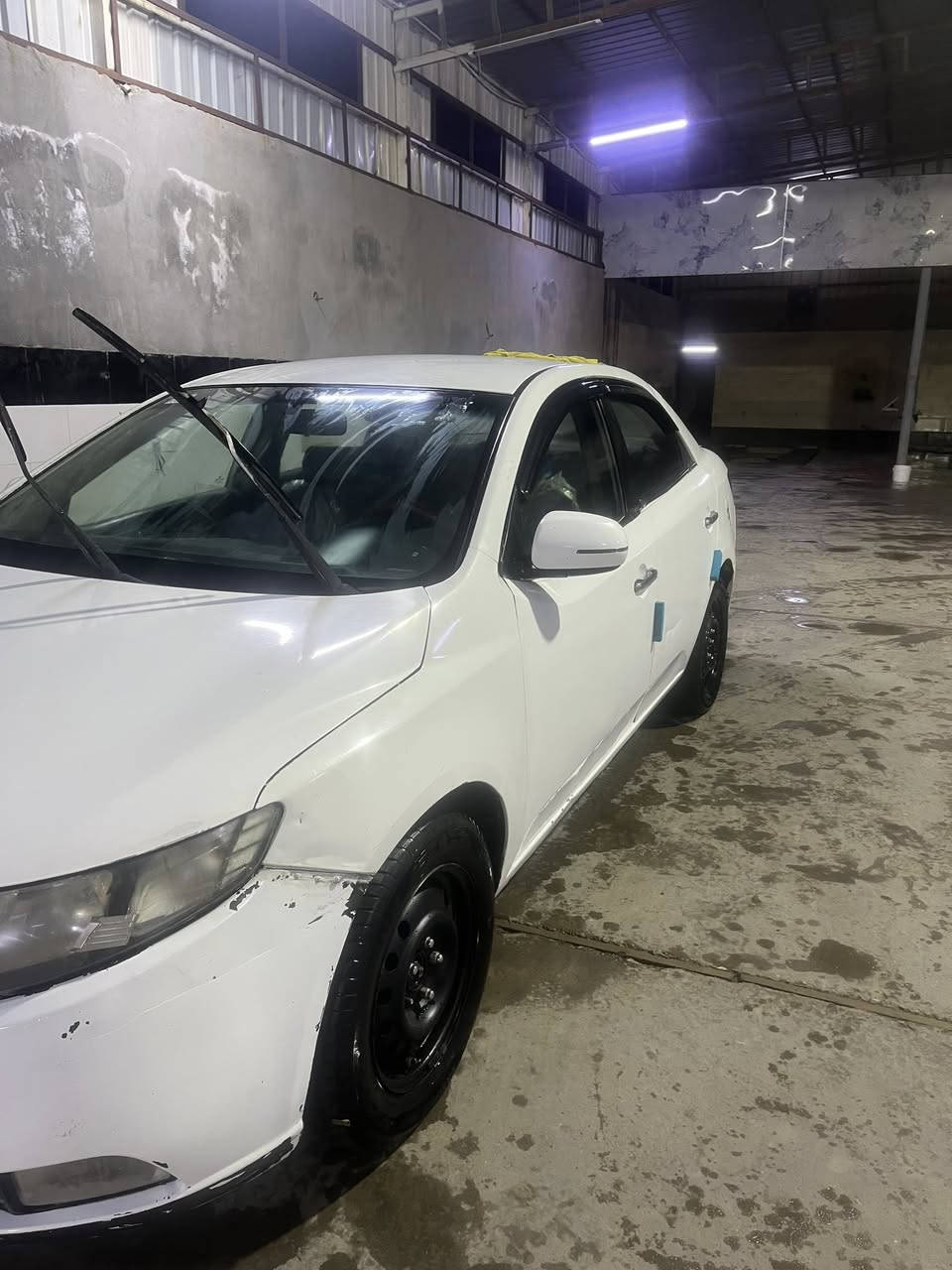 سيارتو للبيع
موديل 2011 خليجي 
محرك 1600 دوش 
مصبوغه حزام  وبيه طخات بسيطه مثل ما موضح بصوره 
رقم اربيل 
السعر $75
بيه مجال قليل 
للاستفسار اكثر 
***********
