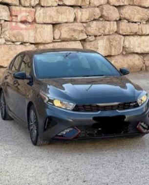 السلام عليكم فورتي موديل ٢٢ رقم بغداد دولي حره تحويل كير ٨ نمر مكينه ٢٠٠٠ ضررها بنيد ضبغ وجاملغ بارد فقط والباقي كفاله عامه مكاني الصويره السعر ١٥٠ وبيها مجال او مراوس بأي سياره ***********
