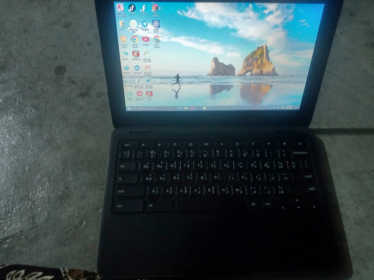 سلام عليكم متاح لا بتوب لمس نضام اندرويد البيع سعر 65الف وبي مجال العنوان طوز خرماتو  خلف المعارضة اذا تريد راسلني


**إذا كنت صاحب هذا الإعلان وتريد حذفه لأي سبب، رجاءا أرسل رسالة إلى الدعم الفني**