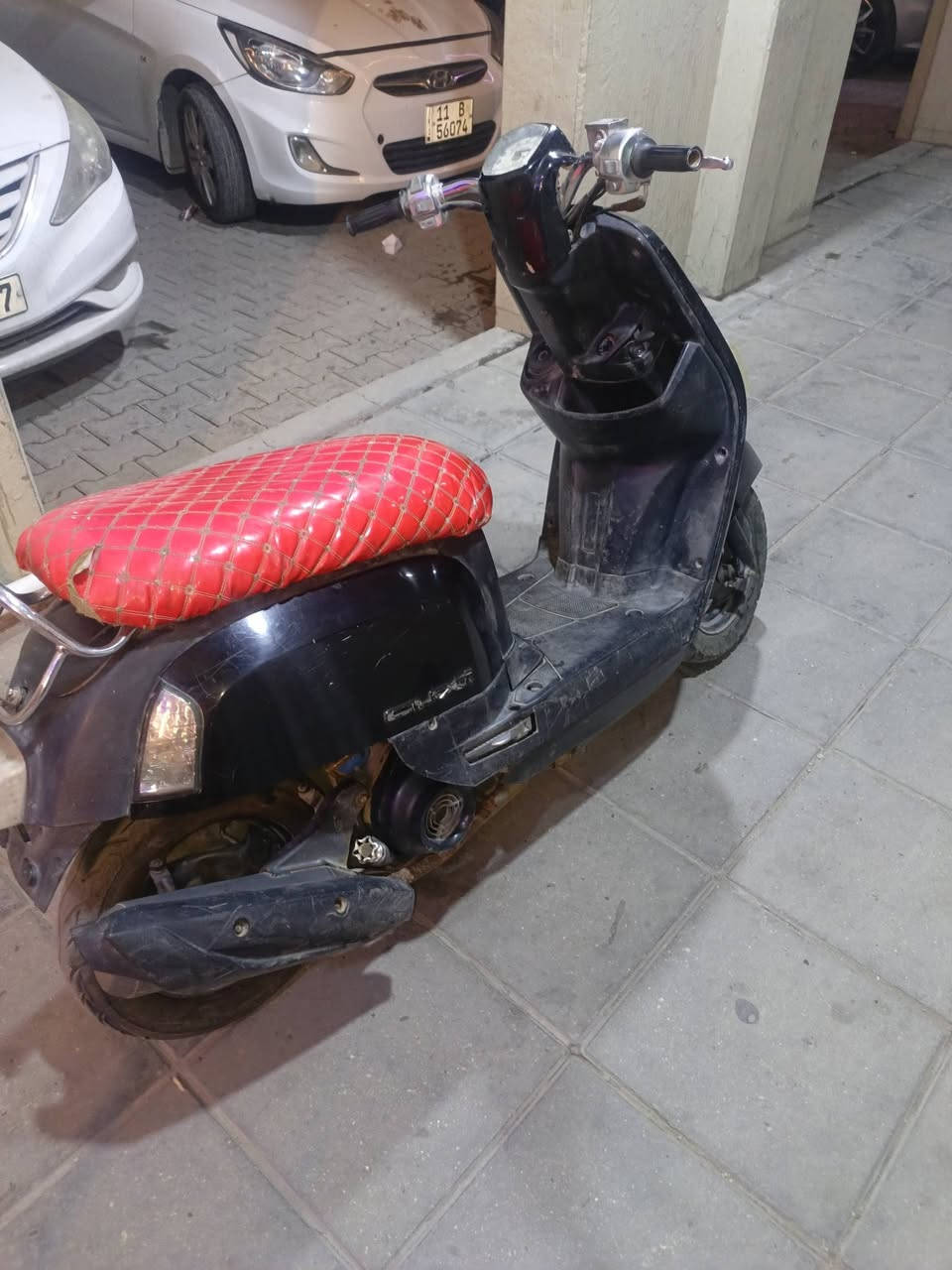 السلام عليكم ماكس بوليسي دراجه نظيفه محرك ناعم كلش اخرس سلف هندر كهربائيات شغاله نقص حوظ مال جنطه وشوته رايدهه 450 وبيهه مجال مكاني شارع حيفا ***********
