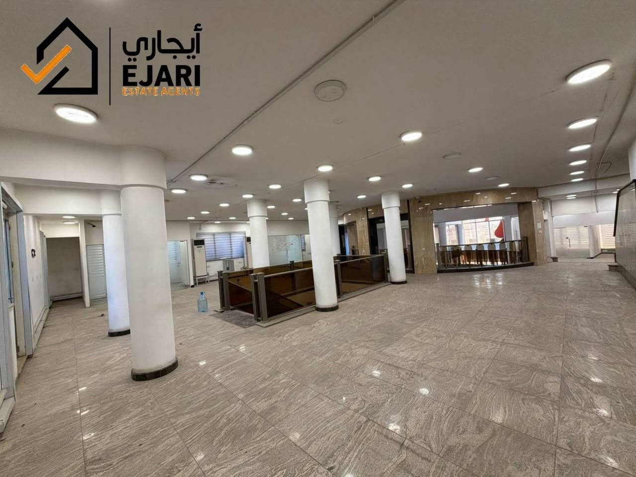 اعلان ايجار
Ejari  إيجاري  
� فرصة استثمارية استثنائية للإيجار في قلب المنصور
📍 الموقع: المنصور – مجاور جامع المأمون، بالقرب من سيد الحليب وذهب سنتر، ضمن أحد أكثر المواقع التجارية حيويةً وتميزاً في بغداد.

مواصفات العقار

▪️ مساحة الأرض: 600 متر مربع
▪️ عدد الطوابق: 5 طوابق
▪️ تصميم معماري حديث وتشطيبات عالية الجودة

التجهيزات والخدمات

✅ نظام تبريد مركزي متكامل
✅ منظومة كاميرات مراقبة حديثة
✅ عدد (2) مصعد
✅ عدد (2) مجاميع صحية في كل طابق
✅ مواقف سيارات واسعة تستوعب عدداً كبيراً من المركبات

الاستخدامات المناسبة

🔹 المصارف والبنوك
🔹 الشركات والمؤسسات الكبرى
🔹 المراكز التجارية (Shopping Centers)
🔹 المراكز الطبية والإدارية
🔹 المقرات الاستثمارية ومراكز الأعمال

مميزات الموقع

⭐ موقع استراتيجي على شارع حيوي يتمتع بكثافة تجارية عالية
⭐ سهولة الوصول من مختلف مناطق بغداد
⭐ توفر مواقف سيارات واسعة
⭐ بيئة مثالية للمشاريع التجارية والاستثمارية الناجحة

📞 للاستفسار وحجز موعد للمعاينة:
***********

للاستفسار***********
اذا مهتم بالسعر اكتب رقم 16 سوف يتم الرد عل الخاص 
نقدم خدمه  اداره العقارات جميع مناطق بغداد في حاله انك مشغول او امسافر وماعندك وكت اتابع البنايه او اي عقار يمنه الحل ايجاري بديل 
يلبي طلبك وانت مكانك بطرق حديثه 

او زيارتنا الى موقع الشركه في حي الجامعه الفرع مقابيل كليه الاداره والاقتصاد فرع مدرسه المباهج👇
 https://maps.app.goo.gl/uwkk4QPYd5EgivjP8?g_st=iw

 للمزيد من العروض يمكنكم الانضمام قناه التلكرام👇
https://t.me/omarEjari

وتساب 👇 فقط رسائل 
https://iwtsp.com/9647710000680

 التيك توك 👇
https://www.tiktok.com/@ejari86?_t=8V089pzmx7t&_r=1

 قناة  YouTube 👇

https://youtube.com/channel/UCPxpJjtiuOb1RoTmh_X9cZQ

#iraq #baghdad #kurdistan #iraqi #تجاري #property #investment #openhouse
#propertyinvestment #luxurylifestyle #apartment #sold #rent #apartments
#عقارات_المنصور #للايجار #ايجار #مجمعات #شقق #إيجاري #الجامعه #القادسيه #الجادريه #اليرموك #الداوودي #تجاري  #الداوودي #كراده #الجادريه #بغداد
