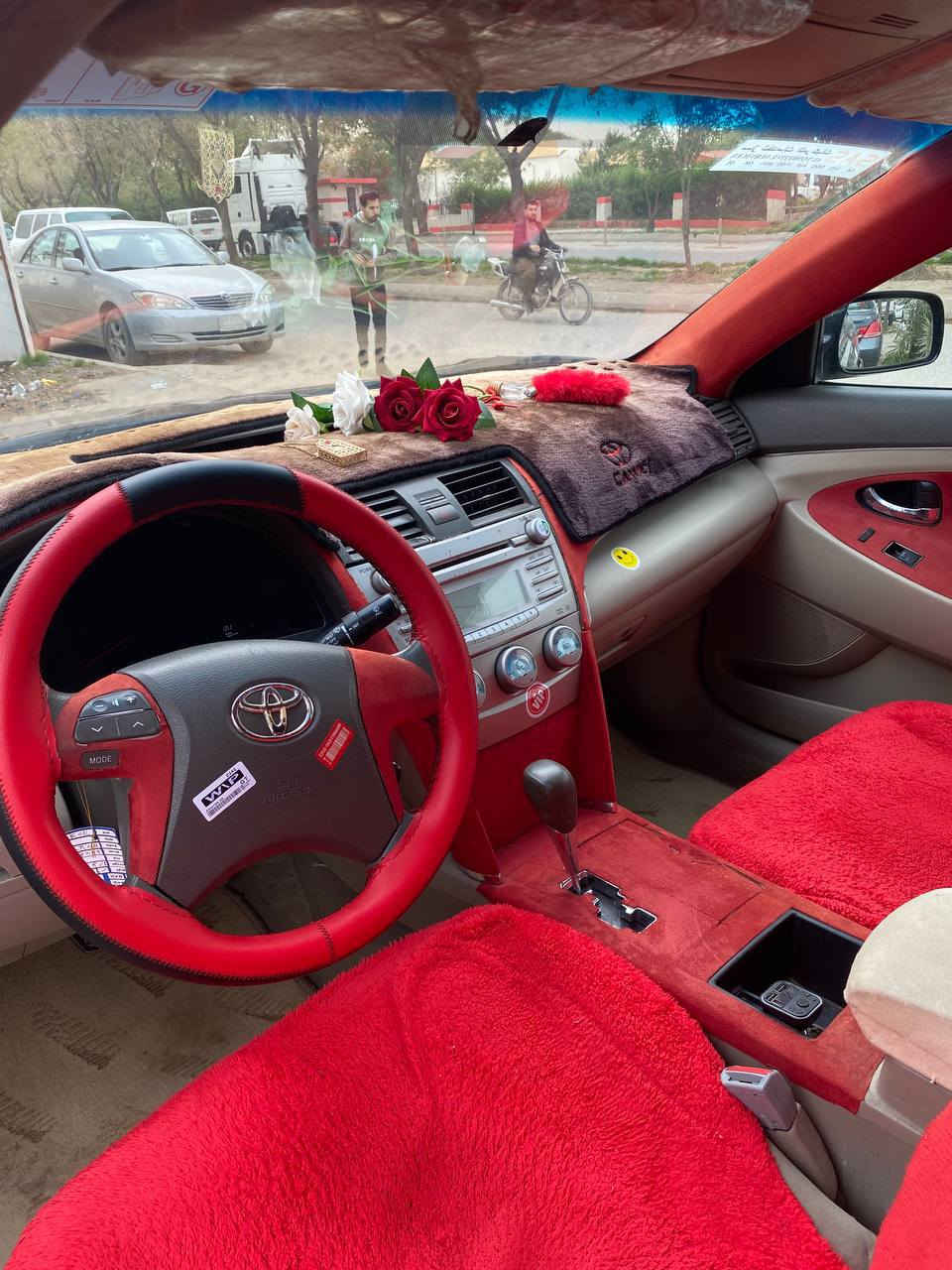 کامری 2009ی ئەمریکی شکڵ گۆراو بۆ 2011
بی سبوغ تەنها ساردی هەیە سەنەوی بەناوی خۆمەوەیە تازەیە تاکو 20230 سیارەکە جوانە و بی کیشەیە مواسفات LE مەکینەی تازەی لەسەرە..وینەی سۆنەرەکەم داناوە سعر 115 مجال 

رەقەم خاوەنی:*********** كالار, السليمانية
