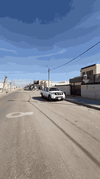 200م طابق ونص  ملحق اولى جاهز للسكن مع الخدمات 

غرف 3 ، صالة استقبال ،مطبخ ، كراج ، حديقة 

للأستفسار الاتصال على الرقم 

***********@الجميع
