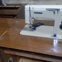 مكينة خياط وزكزاك بولوني السعر 150بغداد07739615981