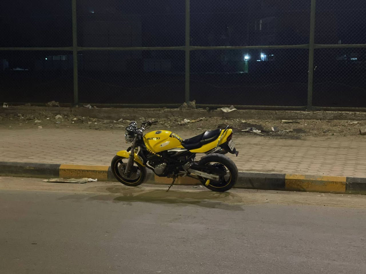 السلام عليكم بطح باندا ربع للبيع نظافه فول محرك كير تايرات كهربائيات كله مكفول ومدفوع الكمرك مالتها بس ع الترقيم مكاني المحموديه او الطيفيه سعرها 1250وبيها مجال بسيط حك الجيه وهذا رقمي بيه واتساب ***********
