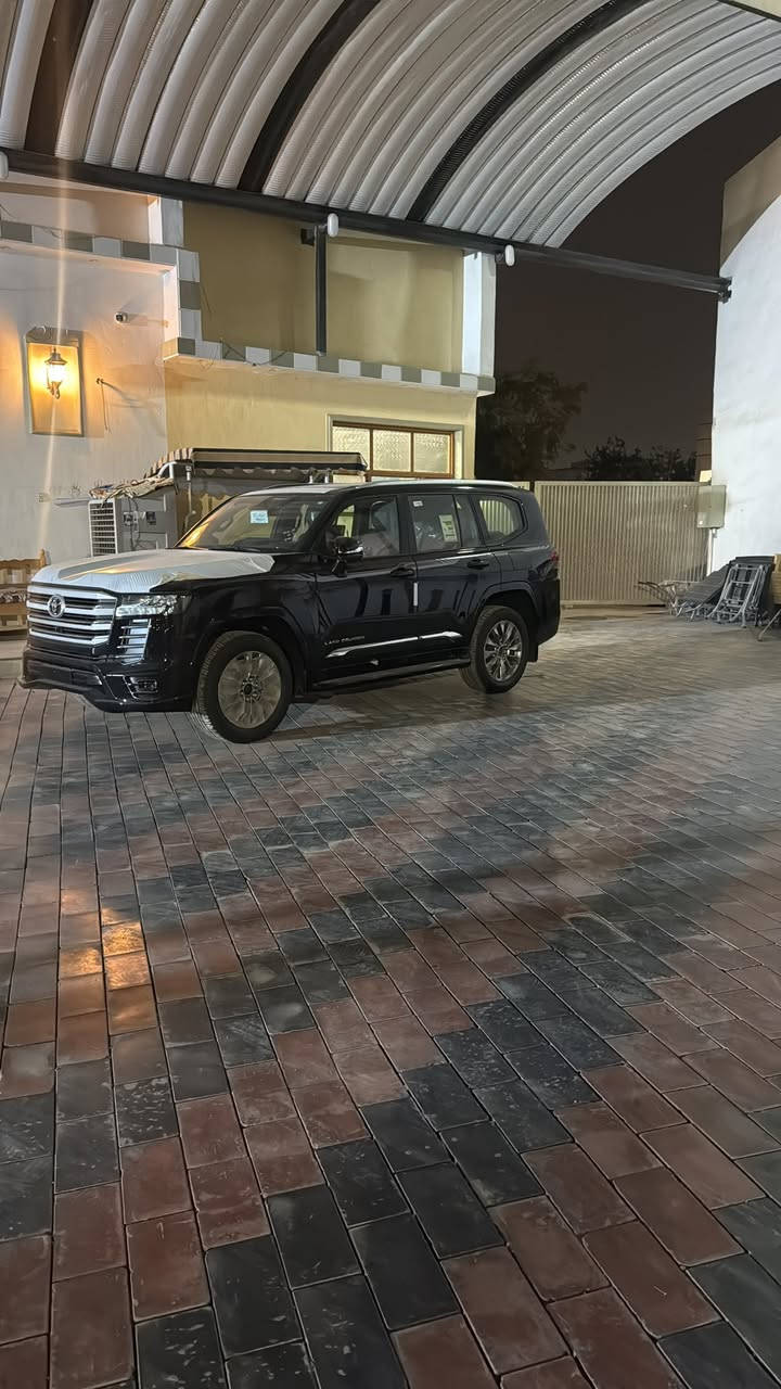 سلام عليكم لاندكروز GXRلمتد شركة المهند زيرو رقم بغداد 5بصمات 3شاشات صندوك كهرباء مري كهرباء كشنات اسود وماروني كهرباء شاحن وايرليس ثلاجه لايتات زنون شباك لد زنون 
تشغيل عن بعد   كل غراضه موجوده كاعيات طفايه كبات هوك  السعر 7دفاتر 50 ورقه مكان سياره بغداد  الامين
هاتف *********** ابو اكرم
