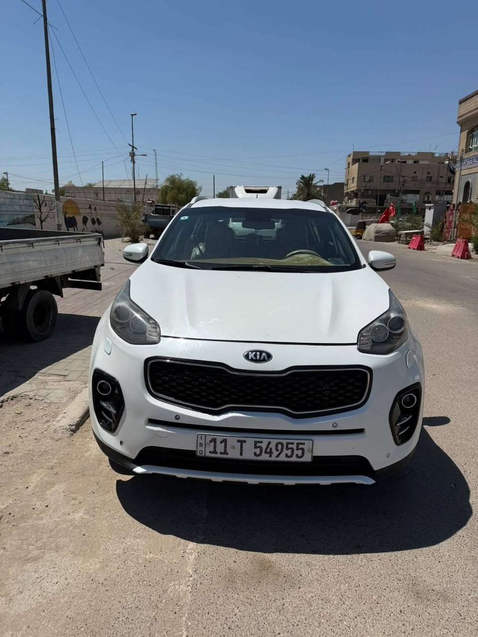 السلام عليكم البيع سبورتج خليجي محرك 2000 دوش حادث جاملغ وبنيد  السعر 160 وبيهه مجال 
مكانهه بغداد جميله
***********
