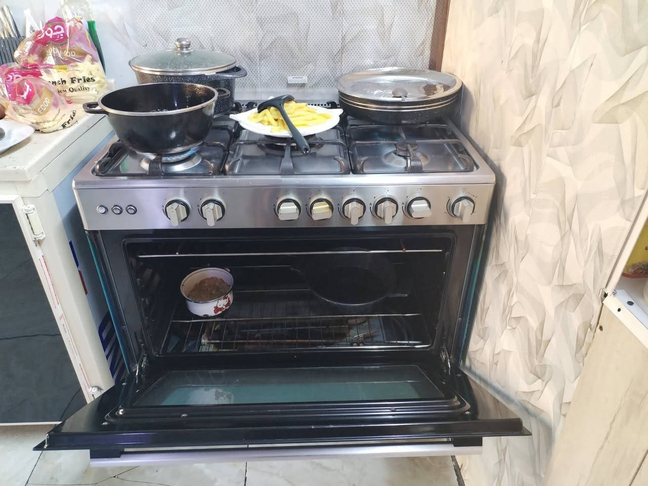 أغراض للبيع للاستفسار
***********
