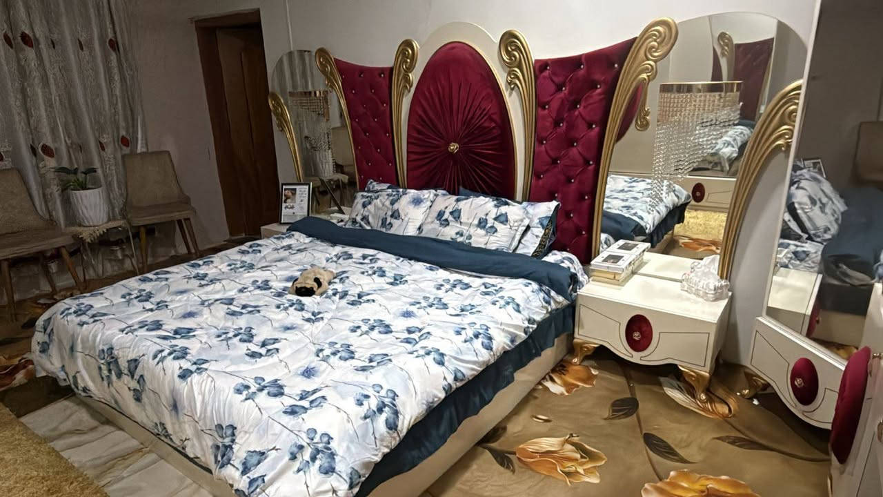 غرفة تركي اصلي 5 قطع السعر 900 الف مع دوشك اصلي خاص لاصحاب الفقرات✨هديه✨ للآستفسار اتصل على رقم ***********
