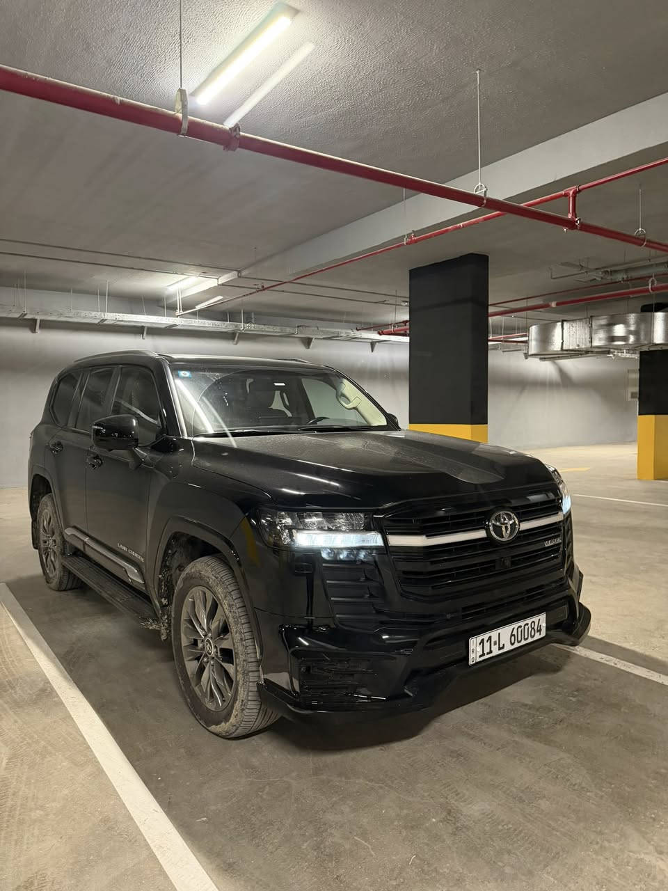 السلام عليكم 
لاندكروز GXR  2024 بريم لمتد اصل

مكينه 4000 تنفس طبيعي

ماشية 24

فول1/1 

كامرات 4 

كراسي كهرباء 

كراسي تبريد

صندوك كهرباء 

سايد بريك دكمة 

انضمة قيادة 

شاشات 
سعر 
$70.000
ومعروفة لمواصفات لباقيه 
مكفولة من كلشي فقط PDR ب جاملغ الخلفي كد 4 اصبع
و جوة المراية رصعه مكحله فقط
سيارة ب اسمي

 077.300.300.75
المنصور مول المنصور
