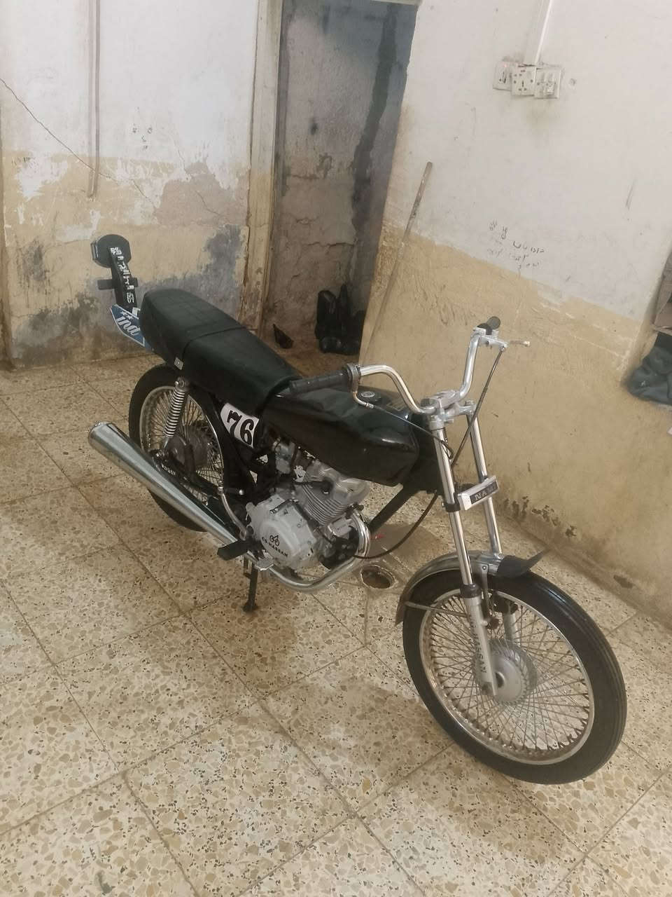 السلام عليكم شباب أربعة كير اوراق للبيع مكاني نجف   
رقمي ***********
