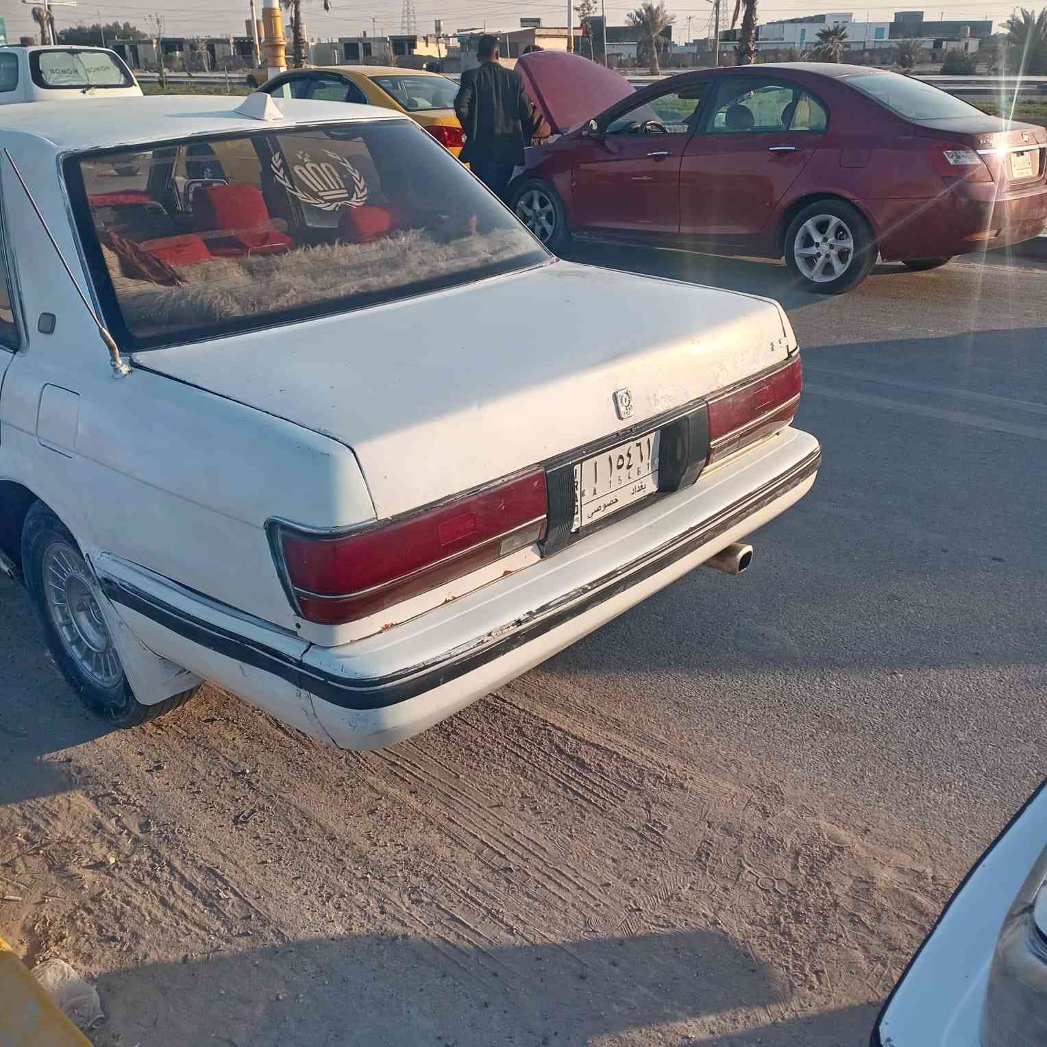 سيدان لبيع موديل 89 سنويه ل2027 مداور ثاني يوم  كير ومحرك مكفولات  تبريد شغال  كهربائيات كامله سعر 35وبيه مجال بيع مستعجل مكان سماوه   رقم لاستفسار ***********
