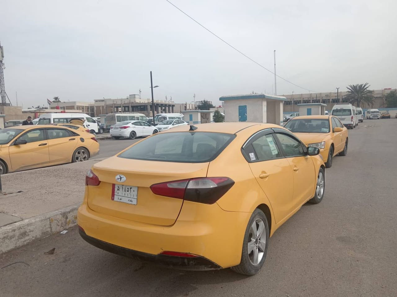 السلام عليكم فورتي 2016 رقم بغداد
ضرر جامرلغ امامي 
السعر 107 وبيها مجال بسيط
للاستفسار ***********
