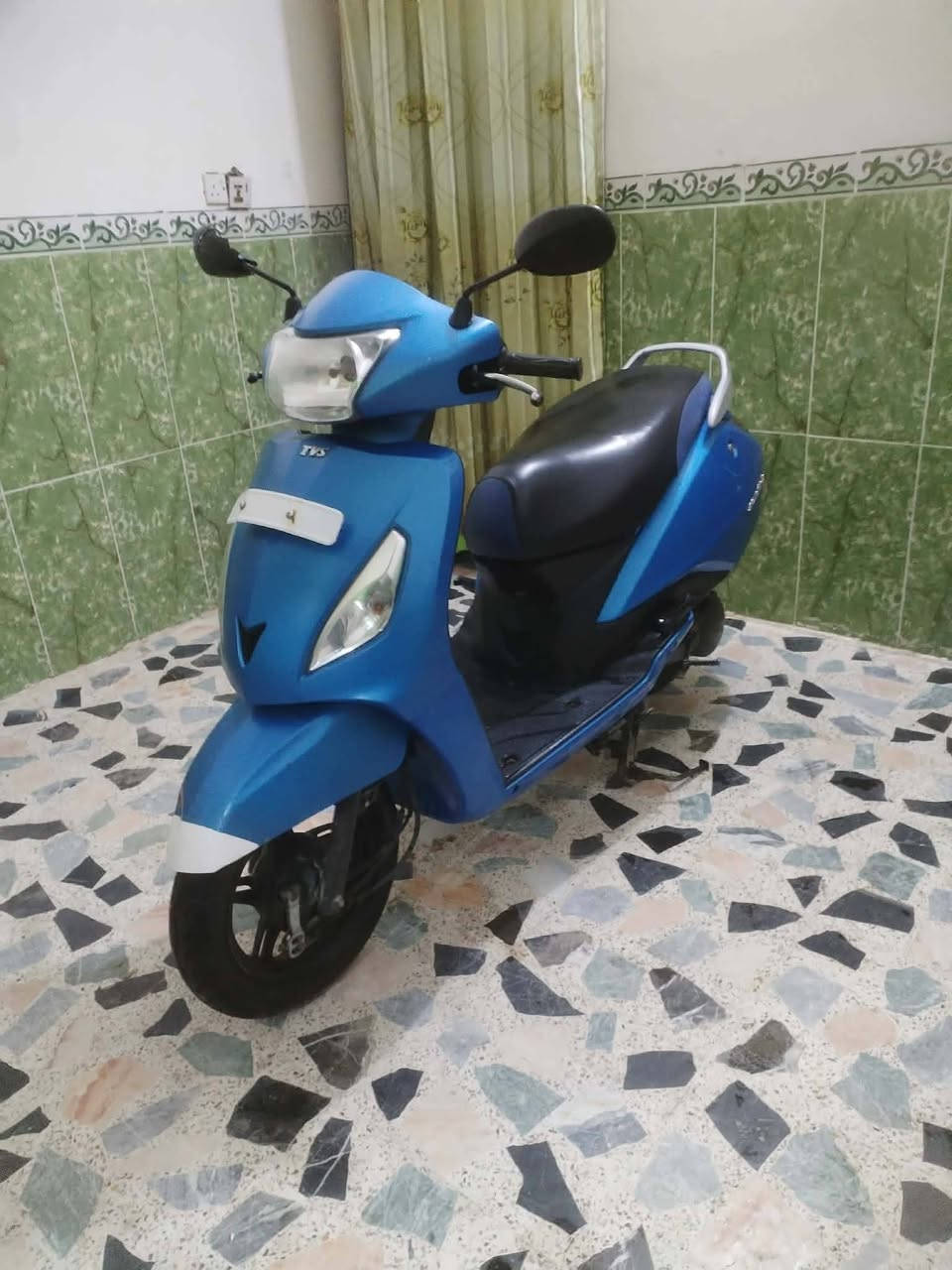 السلام عليكم دراجة جوبيتر هندي موديل 20للبيع المكان واسط قضاء الحي تفاصيل أكثر اتصل ***********
