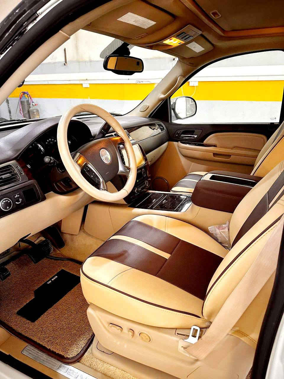 يوكن دنلي ادوات ادوات موديل 2009خليجيه مكفوله من الكص والسرقه والعشائر والانتر بول داخله تفصيخ فتح فول مواصفات دخول جديد مكينه 5300 السياره جاهزه من كلشي مرقم شمالي 
 السعر110 وبيها مجال حق الجيه مكان السياره البصره للاستفسار الاتصال بالرقم *********** موصفات السياره دلعه شفط فتحه سلايت روف شاشتين خزن ميموري بالكشن 
كير + - بعد هواي مواصفات
