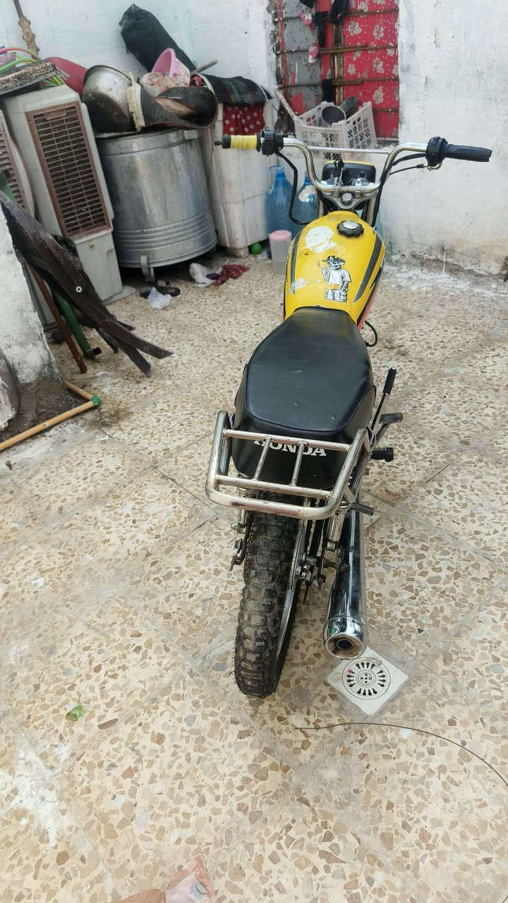 دراجة للببع 5كير موديل 32بدون وراق بيهة لوحة مال كمرك لاصي مكفول من الحيم لاير الورة بعدة بلجيس. لايت شغالة جوزة شغالة السعر 250وبيهة مجال للطيبين


**إذا كنت صاحب هذا الإعلان وتريد حذفه لأي سبب، رجاءا أرسل رسالة إلى الدعم الفني**