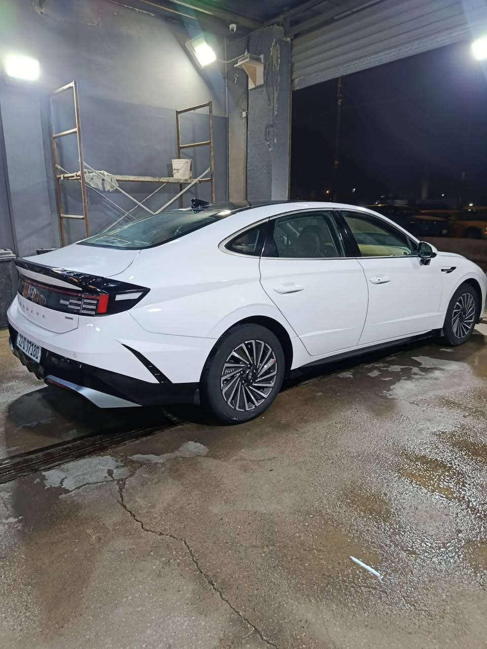 السلام عليكم
سوناتا هايبرد 2024
 فول موصفات
كفاله عامه
رقم اربيل
داخل جلد جملي
بانوراما 
بردات
اناره محيطيه
اوتو هولد
انضمت قياده سبورت و ايكو
ماشيه45 الف كيلو
السعر 235 وبيها مجال
للاستفسار ***********
