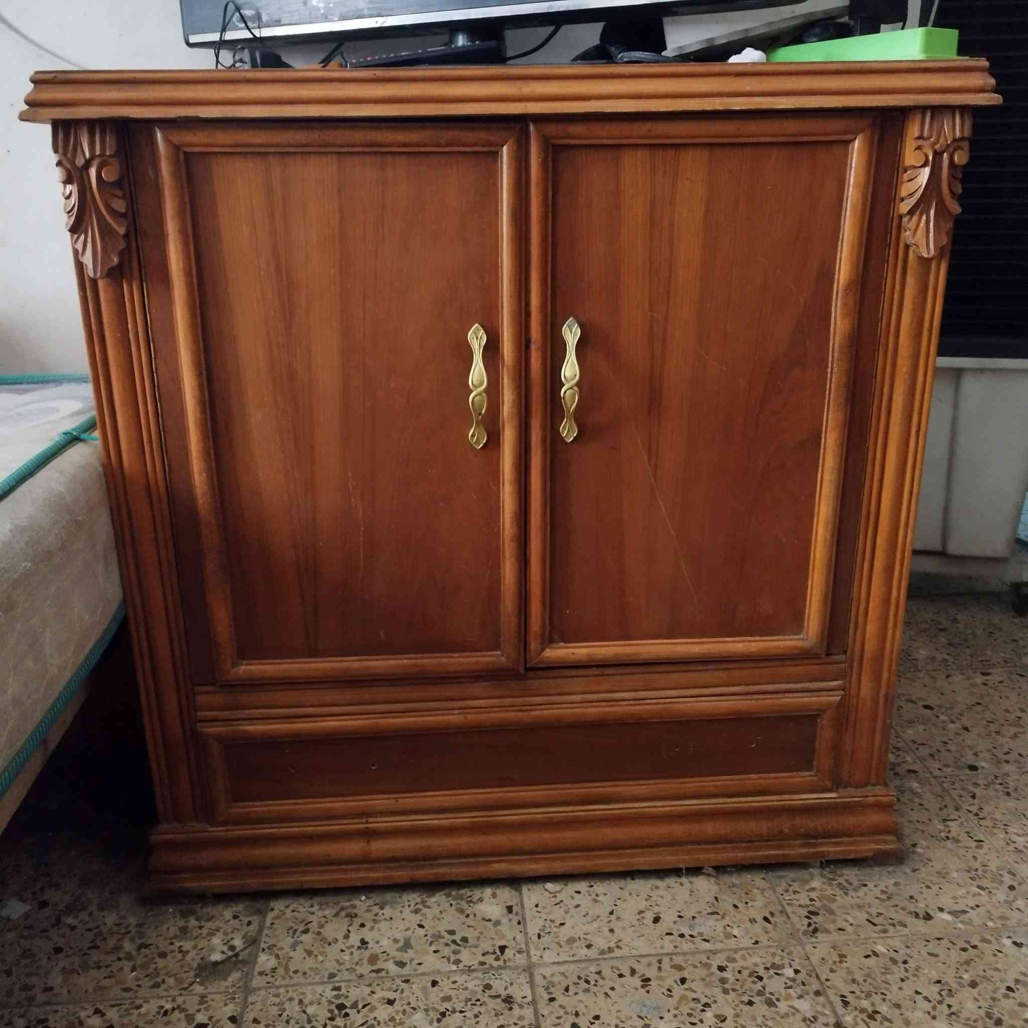 غرفه نوم صاج اريد ابيعها بيها اضرار بسيطه السرير بدون إطار متضرر


**إذا كنت صاحب هذا الإعلان وتريد حذفه لأي سبب، رجاءا أرسل رسالة إلى الدعم الفني**