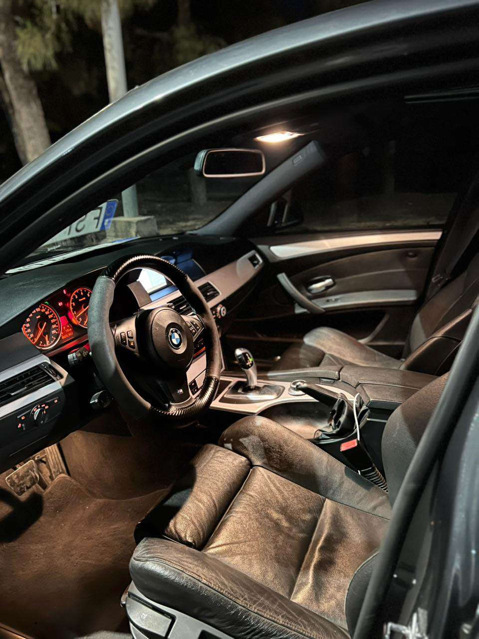 بی ئێم مۆدێل ٢٠٠٨ مەکینە ٥٣٠ نۆزل درێژ فوول فولە مەنەفێست ئیبراهیم خەلیلە لەمێژنییە داخیل بووە کامل دەسکاری کراوە بۆ جوانی بەشەرتی غەرامە و پاکانەی هەولێر بەشەرتی گێڕ و مەکینە و دار و بەرد.. نرخیشی بە ٩٧ وەرەقە و مەجال . بۆ زیاتر پەیوەندی بەم ژمارەیەوە بکە چوارسەتو شێستو نۆ هەشتاوچوار سفر پێنج ( *********** ) أربيل, العراق
