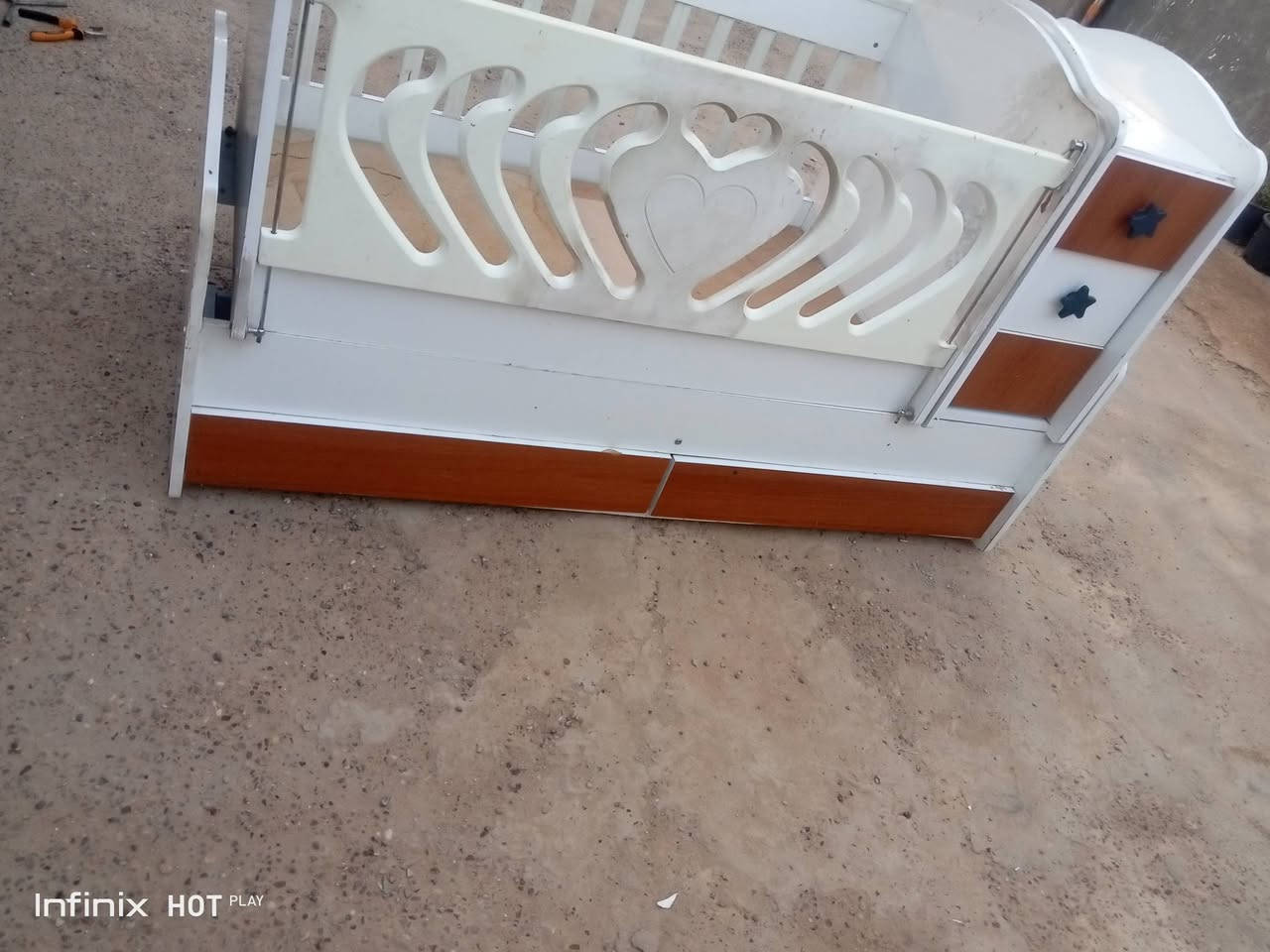 سلام عليكم كاروك للبيع نضيف  قيموه  وهذه بل يضه الله  مكن نجف الاشرف الكوفي  هذه رقم الهاتف ***********
