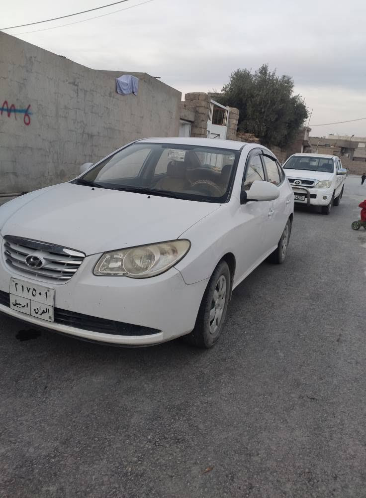 بيها شبريين صبغ بالصندوق و بيها شبر علبارد جاملغ امامي سيارة نظيفة مال بيت مابيها شي كير و محرك بشرت سعر 115بيها مجال *********** اكر, نينوى
