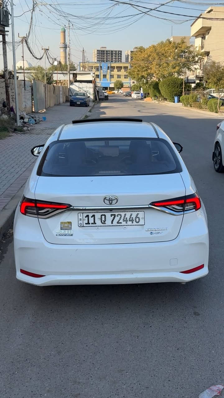 السعر :153 مجال بسيط جدآ
كورلا هايبرد 2024 
شكل خليجي المرغوب 
داخل جلد اسود ملكي بلادي شركة 
سيارة ماشية (33) الف كيلو متر قابل للزيادة 
يدات بوب وكفر مري جانبية اسود 🖤
شاشة كبيرة بلادية  تدعم ابل كار بلي واندرويد اوتو
كامرة خلفية دوارة ب 3 وضعيات 
رادار امامي 
تنبيه الخروج عن المسار وتحديد المسار 
كروس مثبت سرعة 
اوتو بريك مانع انصدام 
قيادة شبه ذاتية 
فول تحكمات سترين 
التفويلة تمشيك 650 كيلو اذا مو اكثر حسب الاستخدام 

ضرر السيارة جاملغ امامي عكس السايق بارد 
وطخة بسيطة كلش بلجنطة ع وضعهة ممصلحة 
مكان السيارة بغداد حي العدل 
***********
