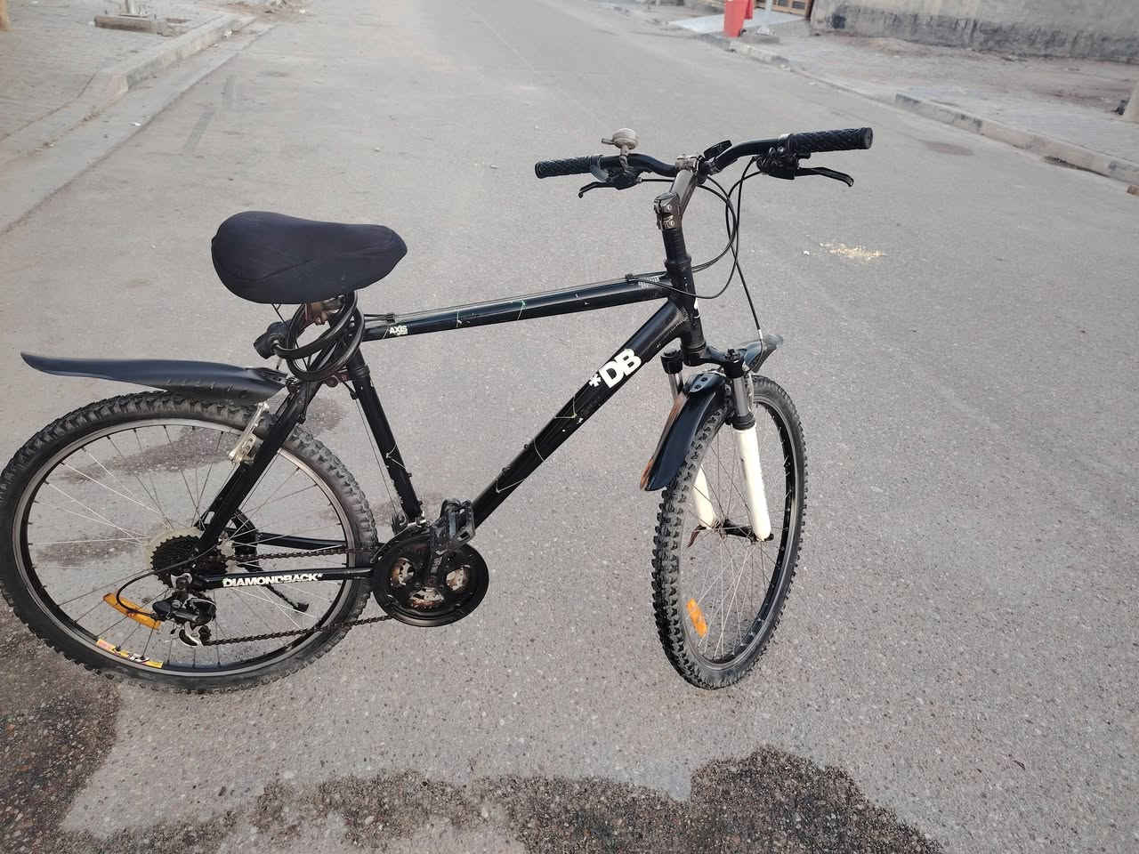 بايسكل رياضي ياباني للبيع مزود تبديلات امامي خلفي تروس ٨ خالي من العيوب السعر ١١٠ الف


**إذا كنت صاحب هذا الإعلان وتريد حذفه لأي سبب، رجاءا أرسل رسالة إلى الدعم الفني**