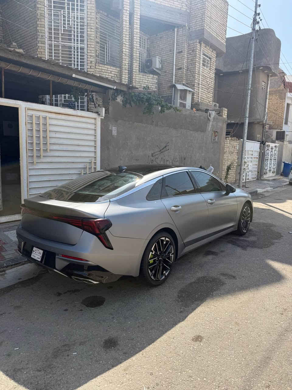 السلام عليكم 

كيه k5 GT
ماشيه ٥٠٠ فقط 
ضرر آلتكم الخلفية مصبوغات 
بدون دواخل 
شواصي سليمه 
رقم الشاصي KNAG44J86S5333661
*********** كربلاء, العراق
