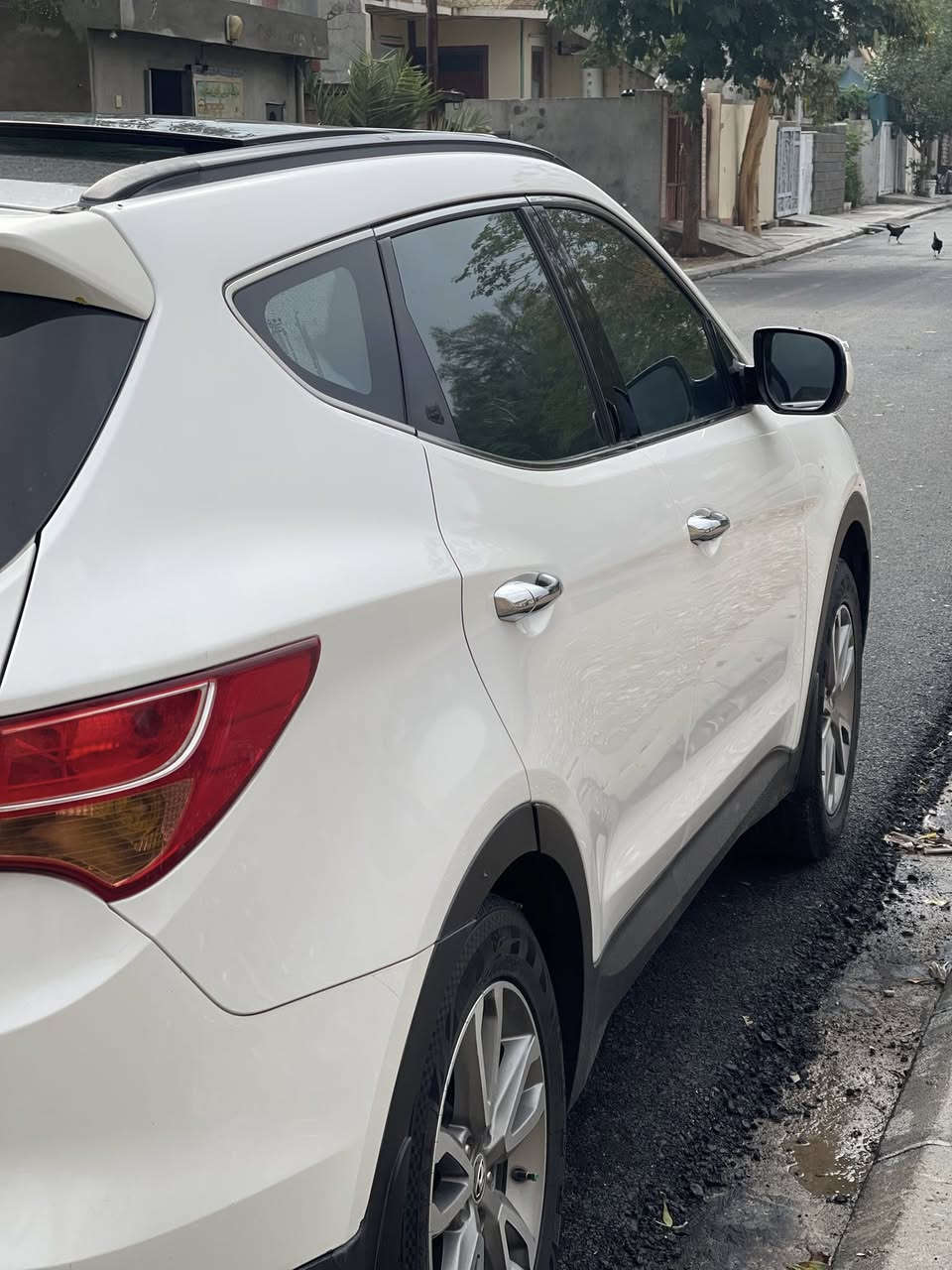 سانتافی مۆدێل ٢٠١٣سەیارەکە خەلیجیە بێدە عمو لێدراو سەیارەکە لەهەموگیانی نیوکڕی هەیە سەیارەکە قەپات مواسەفاتە ناوقەیسیە ١٣٠هەزار ڕۆیشتە گێڕومەکینە بەشەرت نەکرا وەتەوە  سەیارەکە پانەورامایە سێ ڕیز کۆشینەو  سێمۆدی لێخوڕینی هەیە 
نۆرماڵ
کۆنفۆرت
سپۆرت
ئیکۆ
سەیارەهی مەعرەز نیە یەکدۆلار مەسرفی نیە 
ڕەقەم/ ***********
شوێن کەلار.
