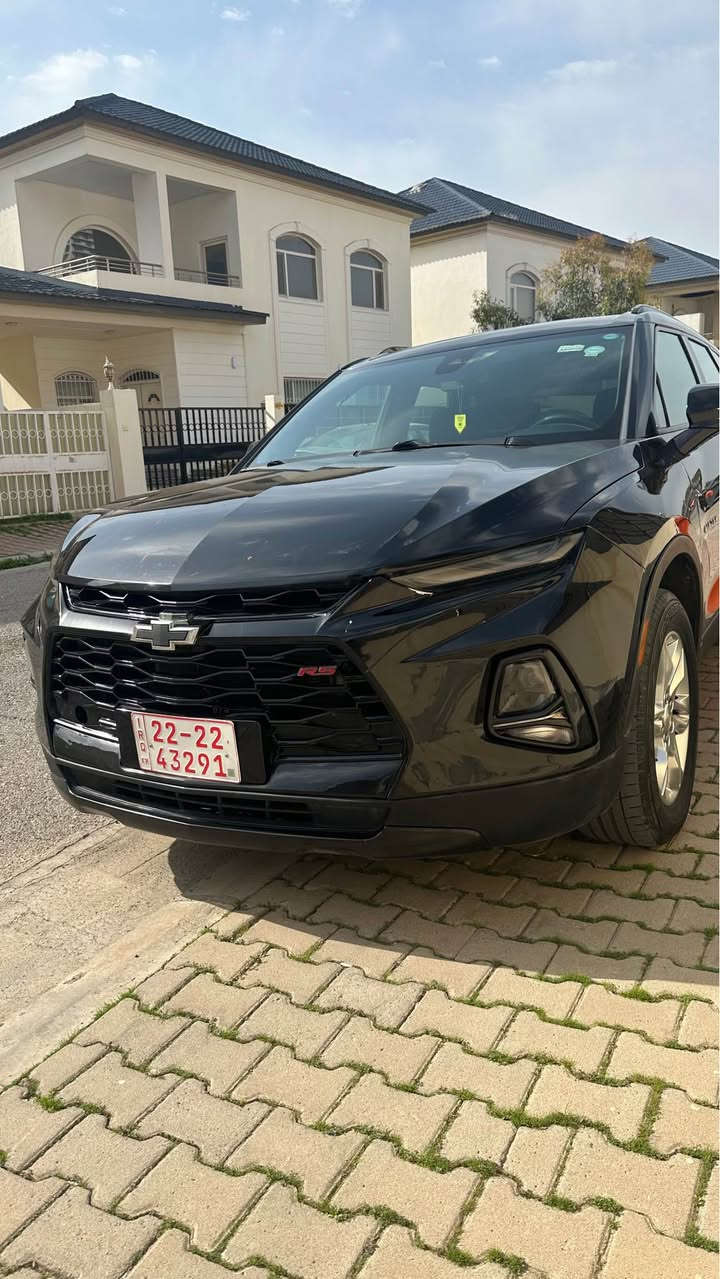 شوفرليت بلايزر موديل ٢٠٢١ مواصفات LT
ريموت ستارت اوتو ستارت ستوب دفع رباعي AWD
كراسي هيتر تحكم ستيرن V6 سعة محرك 3.6 كلش قوي 
٣ قطع بجم مصبوغ ايرباك ستيرن و برده طاك مرجع سيستم 
سعر ١٤٨ 
ملاحظة: السيارة بلجنة حاليا ما تترقم حتى يجي قرار من وزارة الداخلية أربيل, العراق


**إذا كنت صاحب هذا الإعلان وتريد حذفه لأي سبب، رجاءا أرسل رسالة إلى الدعم الفني**