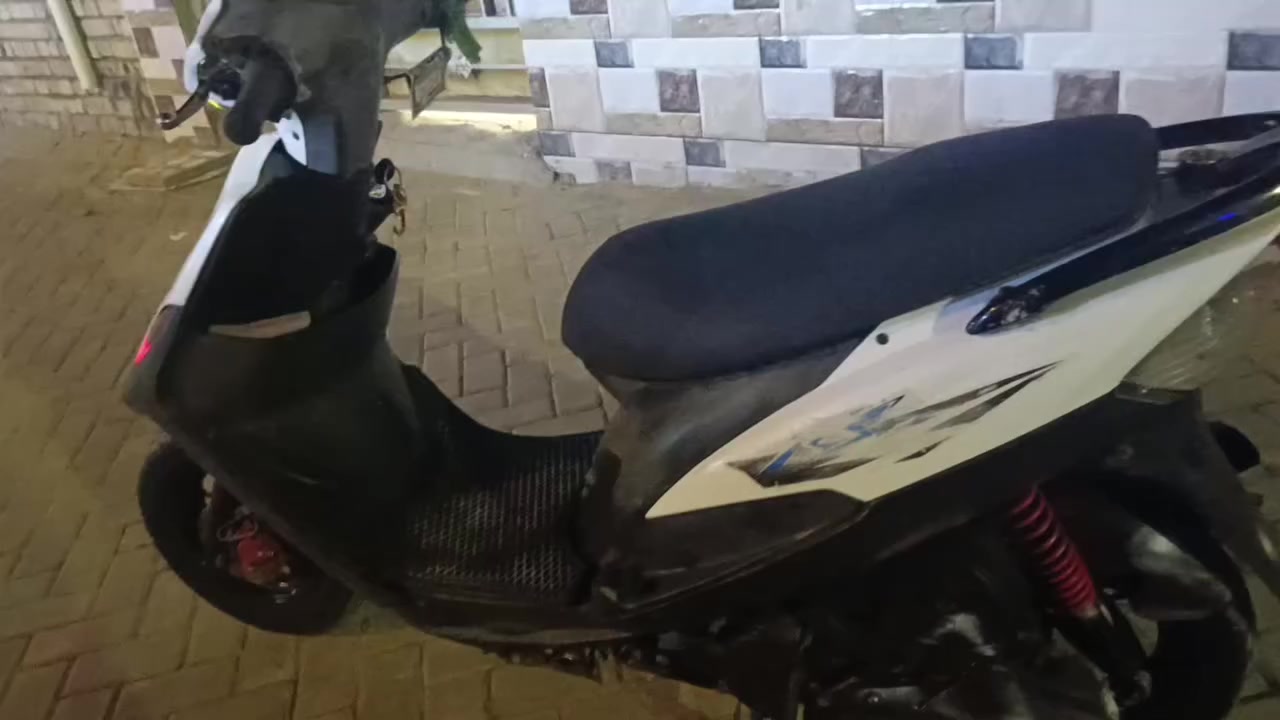 سلام عليكم دراجه اللبيع ماكس عدله حلوه مكينه صوت ناعم بي دبل طاك السعر 550 بيه مجال قليل مكاني ام الكبر غزلان مقابيل مطعم السوري لا تكسر بل حاجه خاص متواجد أكفلك فقط سرقه


**إذا كنت صاحب هذا الإعلان وتريد حذفه لأي سبب، رجاءا أرسل رسالة إلى الدعم الفني**