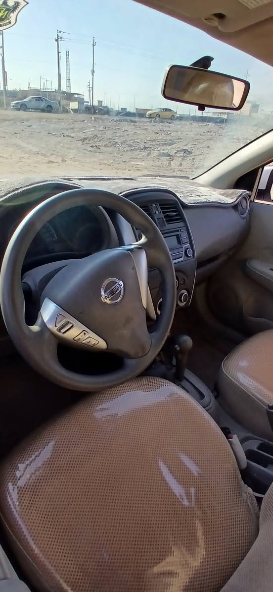 نيسان صني  هندي بليته زركه  مديل ٢١ بيها جاملقات أمامي واحد مبدل وثاني بارد سنويه شهر ١٠ محرك كير تبريد خير من الله تخم تاير دوشمه تفصال كشنات ورضيه سعر 100ورقه وبيها مجال مكان كرمه علي مراسله صفحه او اتصال على رقم ***********
