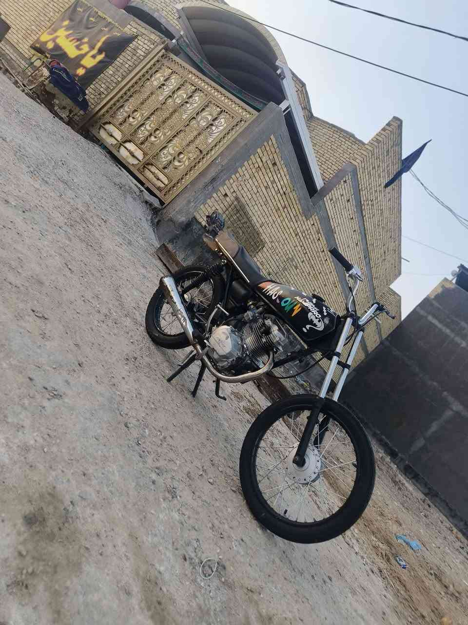 السلام عليكم دراجه انيرجي كلش حلوه نضيفه مثل ما موضحه بالصوره دراجه نشطه وفصله بس السيبايه مو وياها سعر 600 وبيها مجال شراي يجي واتساب *********** مكاني بصره الفنجانيه ملاحظه او مراوس
