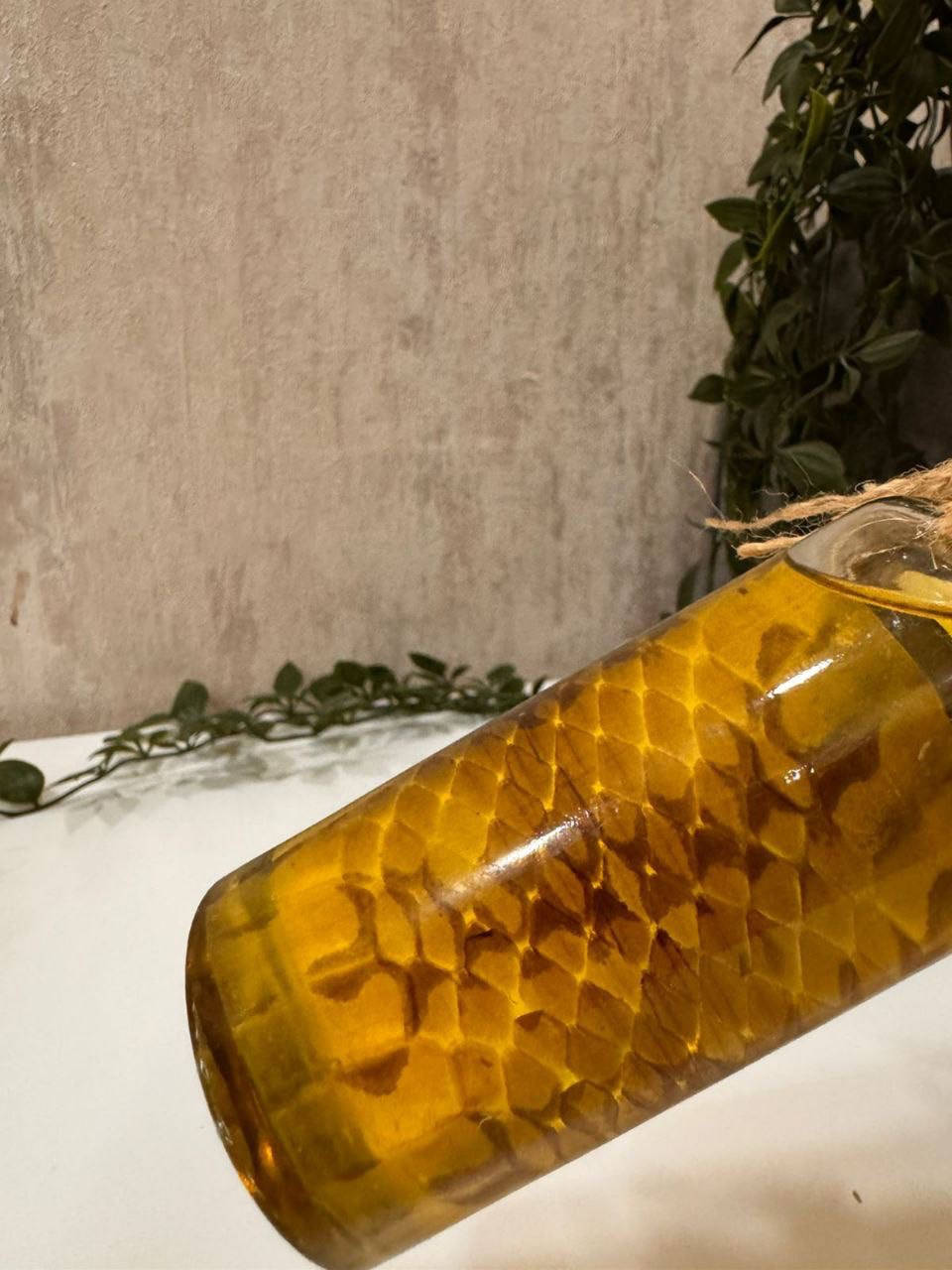 زيت الحيّة 🐍✨

إذا تعبتي من التساقط والتقصّف وبحثتي عن حل فعّال… زيت الحيّة هو سر الشعر الكثيف والطويل! 🌿
تركيبته الغنية تغذّي فروة الرأس بعمق، تنشّط البصيلات، وتساعد على تقوية الشعر من الجذور للأطراف.
يمنحك نعومة حريرية ولمعان صحي واضح من أول استعمال، ومع الاستمرار تلاحظين فرق بالكثافة والطول ✨
مناسب لكل أنواع الشعر، ويقلل الهيشان ويعالج الجفاف حتى يرجّع لشعرك حيويته الطبيعية.
دلّلي شعرك بعناية يستاهلها وخليه يلفت الأنظار بجماله وقوته 💚

#توصيل_كافة_المحافظات #زيت_الحية #عنايةبالشعر #زيوت_طبيعية #كثافة_الشعر


**إذا كنت صاحب هذا الإعلان وتريد حذفه لأي سبب، رجاءا أرسل رسالة إلى الدعم الفني**