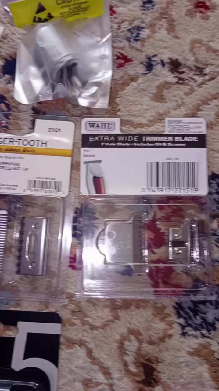 موجود انواع شبکات و موس
وال براون ببیلیس باناسونک اندیس wmark


**إذا كنت صاحب هذا الإعلان وتريد حذفه لأي سبب، رجاءا أرسل رسالة إلى الدعم الفني**